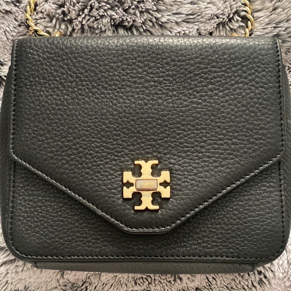 Tory Burch small Black and Gold chained crossbody envelope bag - Picture 3 of 5